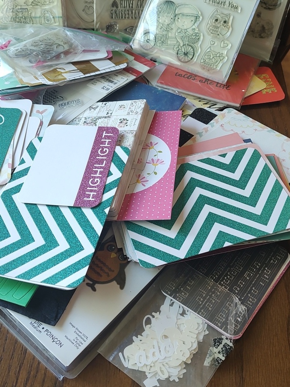 Assorted Craftd Scrapbooking Supplies, Stamps, Die Cuts & More - Mixed Colors - Picture 5 of 6